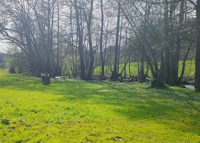 Wind in den Weiden, Übernachten am Bachlauf